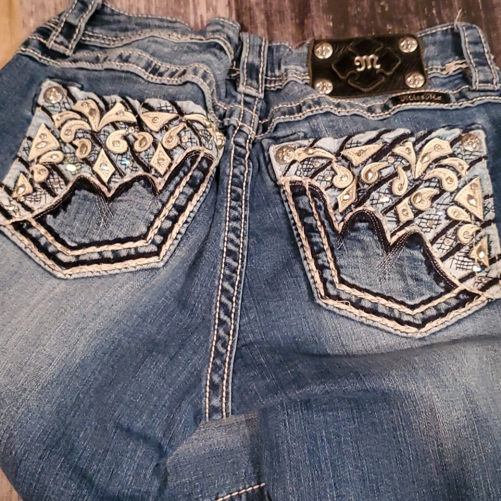 Like new Miss Me Relaxed Boot Cut